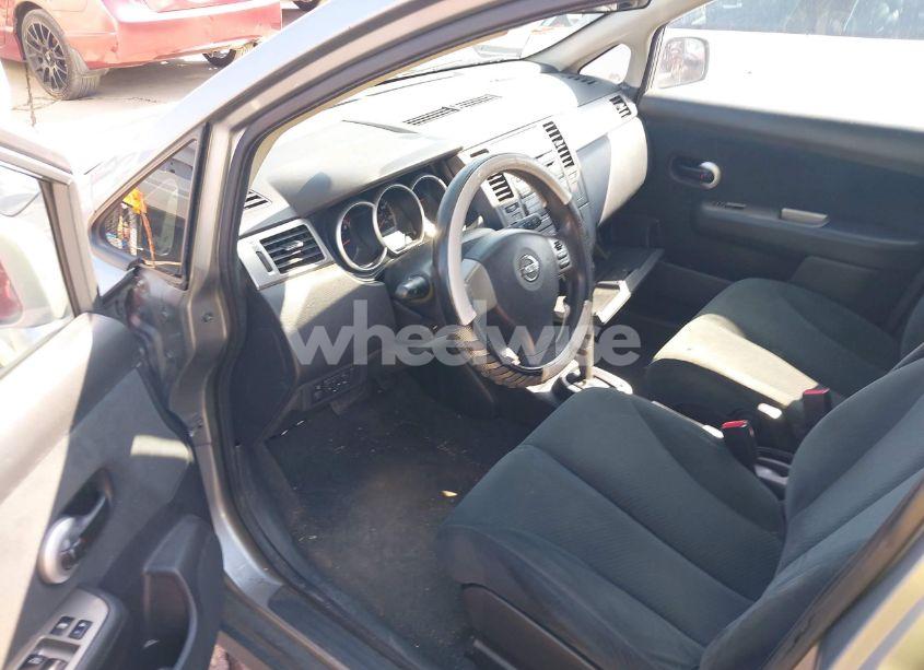 Photo 12 of 2011 Nissan Versa 1.8S (VIN 3N1BC1CP8BL402386)