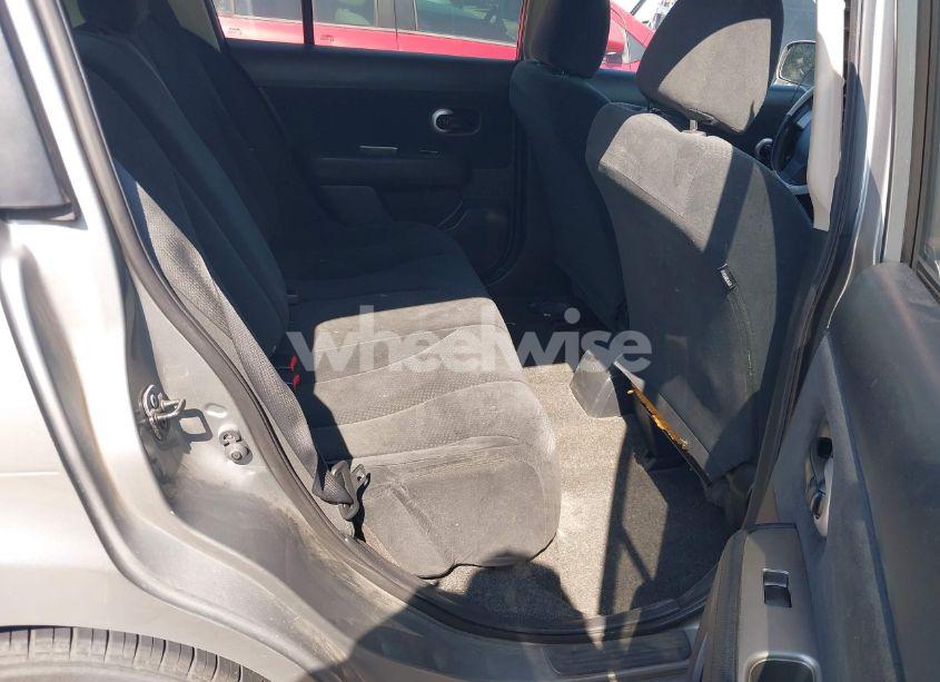 Photo 8 of 2011 Nissan Versa 1.8S (VIN 3N1BC1CP8BL402386)