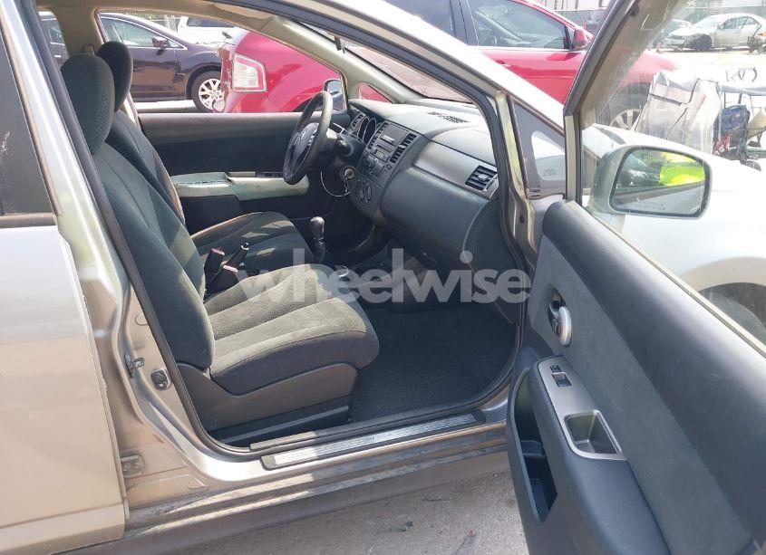 Photo 5 of 2011 Nissan Versa 1.8S (VIN 3N1BC1CP8BL420449)