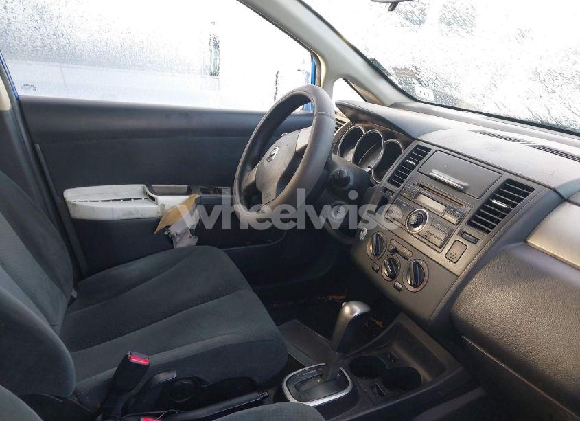 Photo 5 of 2011 Nissan Versa 1.8S (VIN 3N1BC1CP8BL484541)