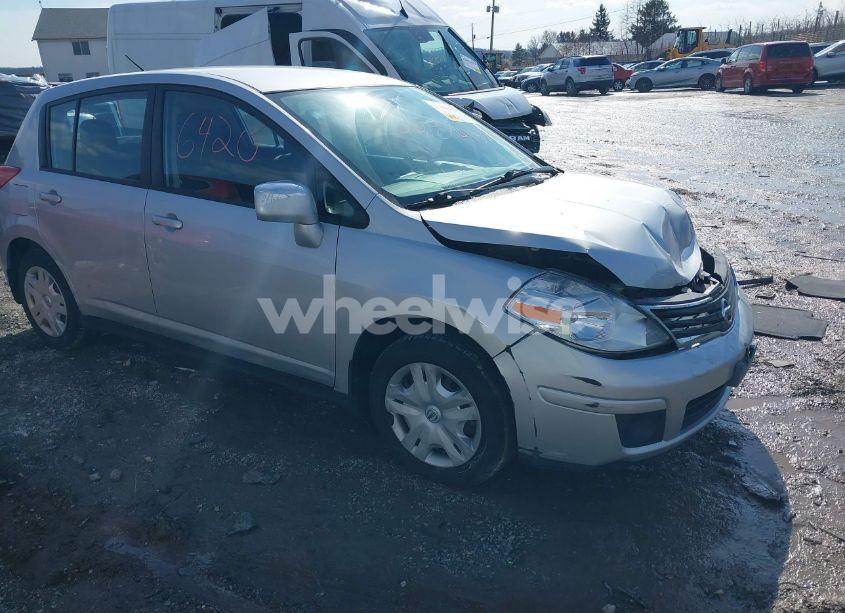 2011 Nissan Versa 1.8S (VIN 3N1BC1CP8BL493529) main photo
