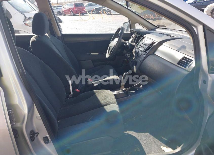 Photo 5 of 2011 Nissan Versa 1.8S (VIN 3N1BC1CP8BL493529)