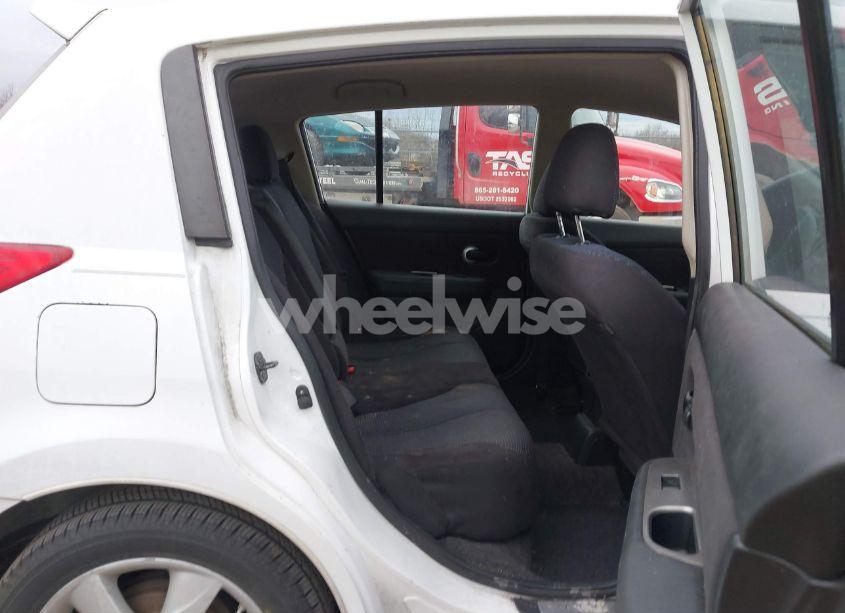 Photo 8 of 2011 Nissan Versa 1.8SL (VIN 3N1BC1CP8BL506487)