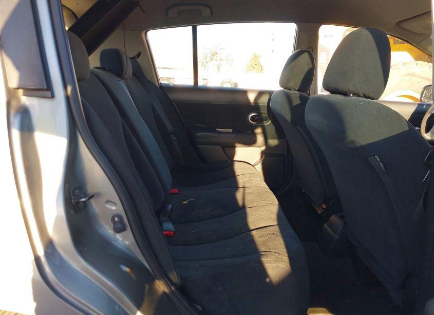 Photo 8 of 2010 Nissan Versa 1.8S (VIN 3N1BC1CP9AL395835)