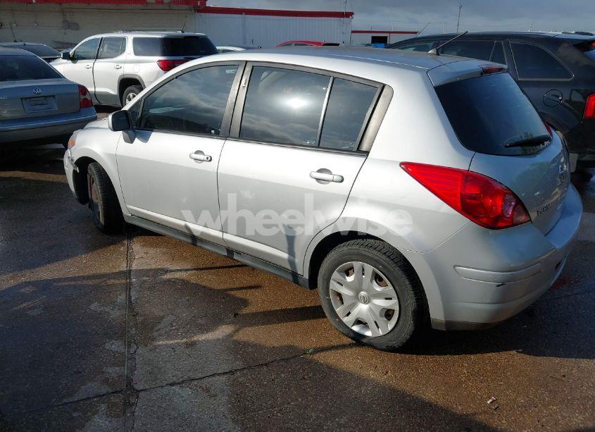 Photo 3 of 2010 Nissan Versa 1.8S (VIN 3N1BC1CP9AL415758)