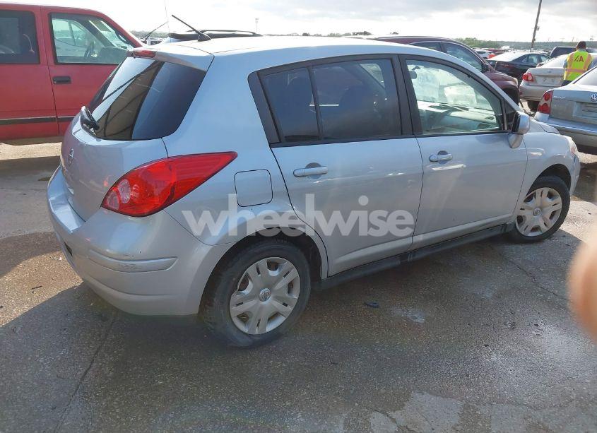 Photo 4 of 2010 Nissan Versa 1.8S (VIN 3N1BC1CP9AL415758)