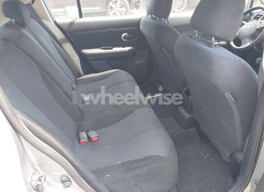 Photo 8 of 2010 Nissan Versa 1.8SL (VIN 3N1BC1CP9AL417400)