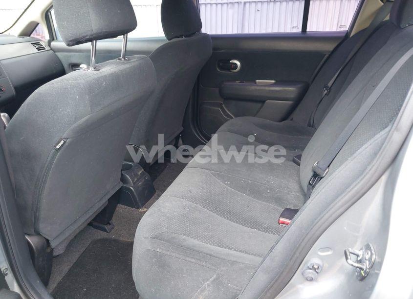 Photo 8 of 2011 Nissan Versa 1.8S (VIN 3N1BC1CP9BL405023)