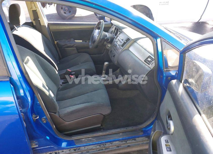 Photo 5 of 2011 Nissan Versa 1.8S (VIN 3N1BC1CP9BL465965)