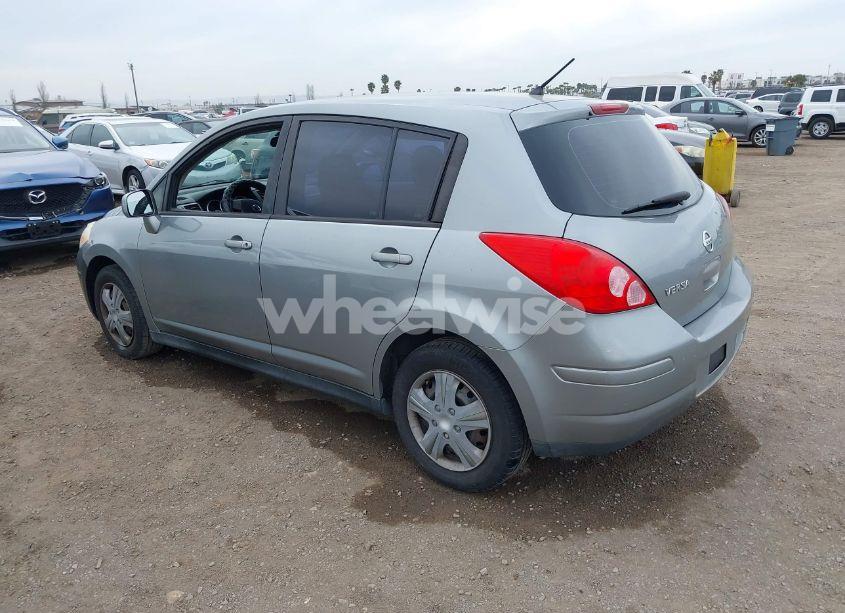 Photo 3 of 2011 Nissan Versa 1.8S (VIN 3N1BC1CP9BL474908)