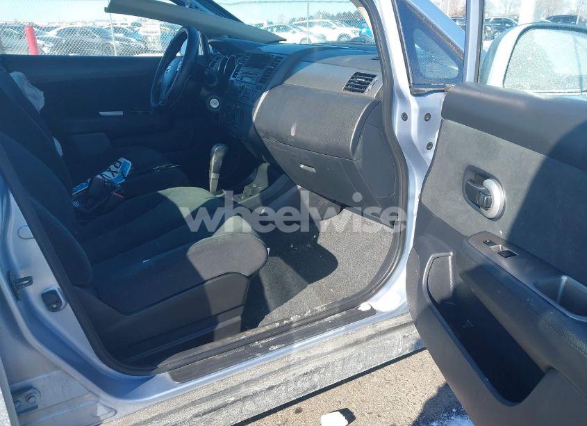 Photo 5 of 2011 Nissan Versa 1.8S (VIN 3N1BC1CP9BL485178)