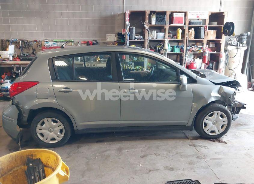 Photo 14 of 2010 Nissan Versa 1.8S (VIN 3N1BC1CPXAL360480)