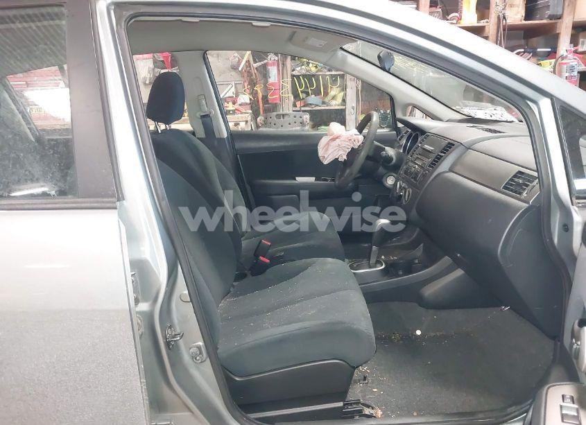 Photo 5 of 2010 Nissan Versa 1.8S (VIN 3N1BC1CPXAL360480)