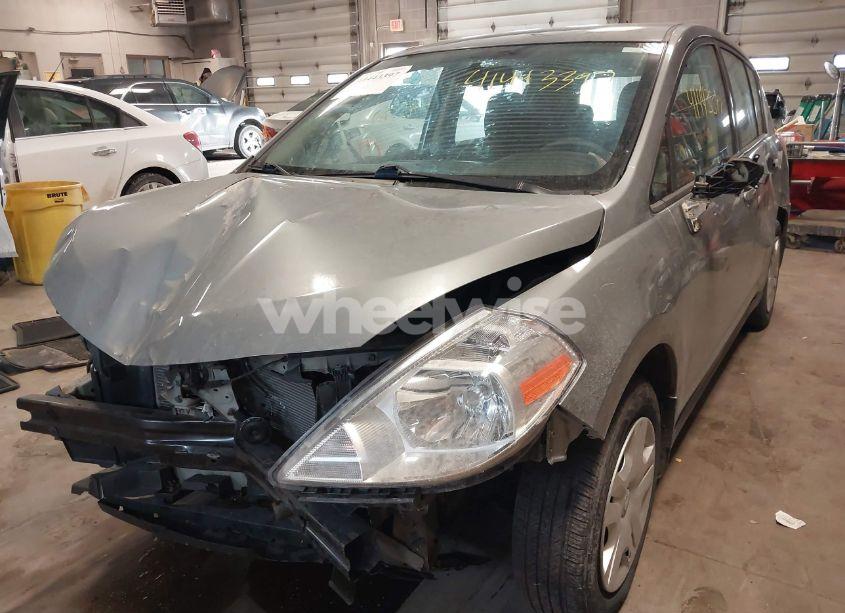 Photo 6 of 2010 Nissan Versa 1.8S (VIN 3N1BC1CPXAL360480)