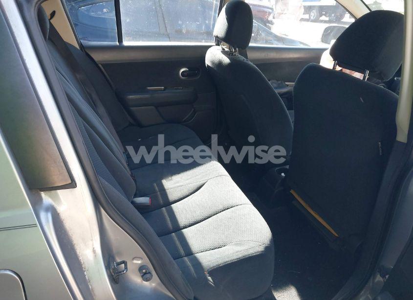 Photo 8 of 2010 Nissan Versa 1.8S (VIN 3N1BC1CPXAL391860)