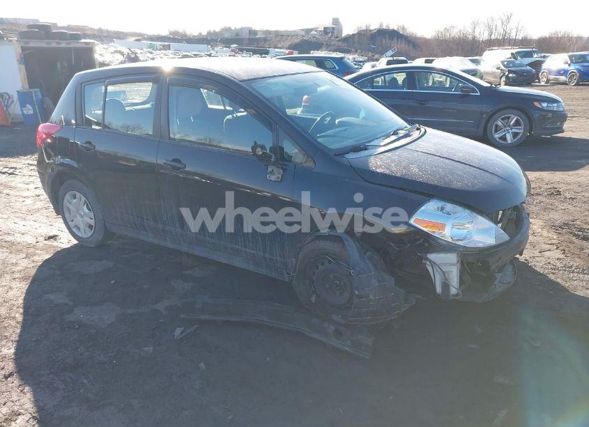 2010 Nissan Versa 1.8S (VIN 3N1BC1CPXAL444203) main photo