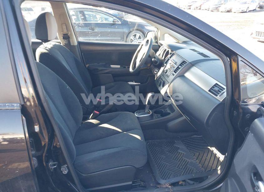 Photo 5 of 2010 Nissan Versa 1.8S (VIN 3N1BC1CPXAL444203)