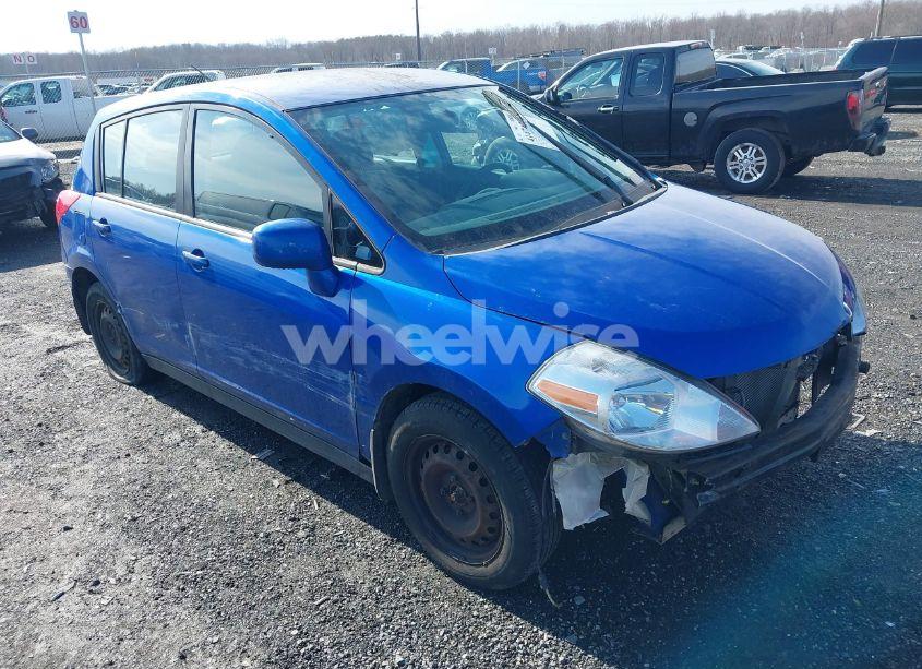 2010 Nissan Versa 1.8S (VIN 3N1BC1CPXAL460899) main photo