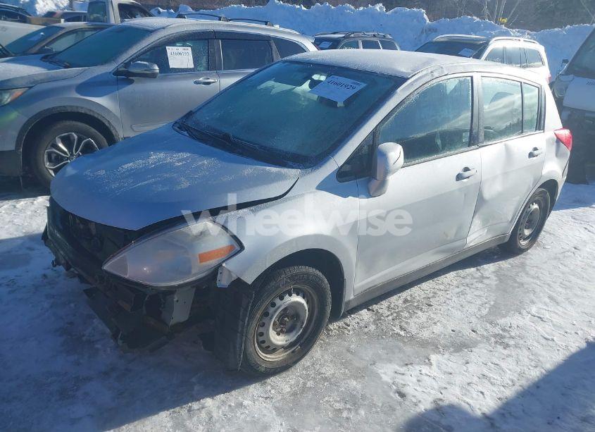 Photo 2 of 2011 Nissan Versa 1.8S (VIN 3N1BC1CPXBL375319)