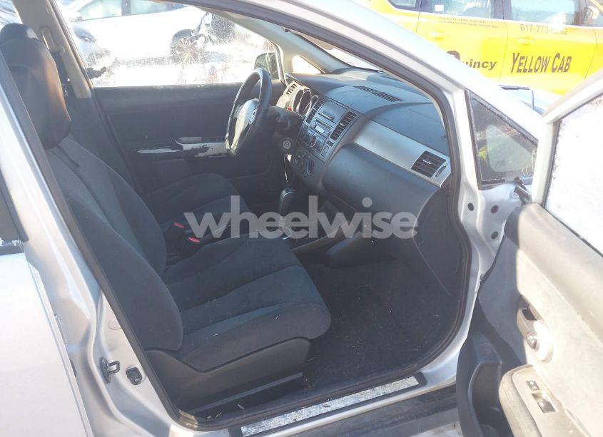 Photo 5 of 2011 Nissan Versa 1.8S (VIN 3N1BC1CPXBL375319)