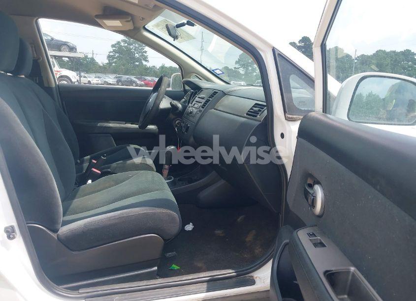 Photo 5 of 2011 Nissan Versa 1.8S (VIN 3N1BC1CPXBL442520)