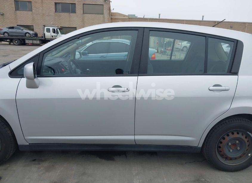 Photo 15 of 2011 Nissan Versa 1.8S (VIN 3N1BC1CPXBL456028)