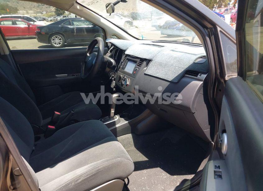 Photo 5 of 2011 Nissan Versa 1.8S (VIN 3N1BC1CPXBL473718)