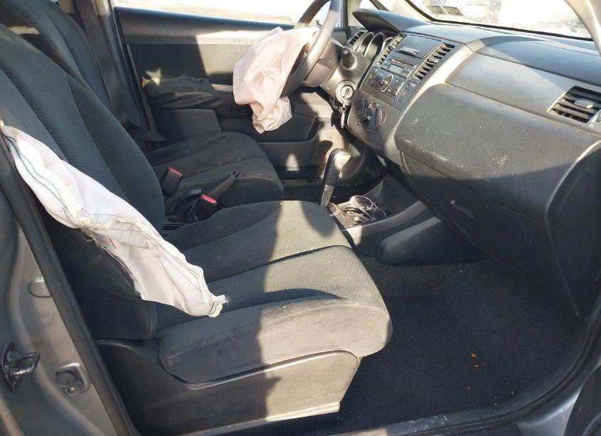 Photo 5 of 2011 Nissan Versa 1.8S (VIN 3N1BC1CPXBL490552)