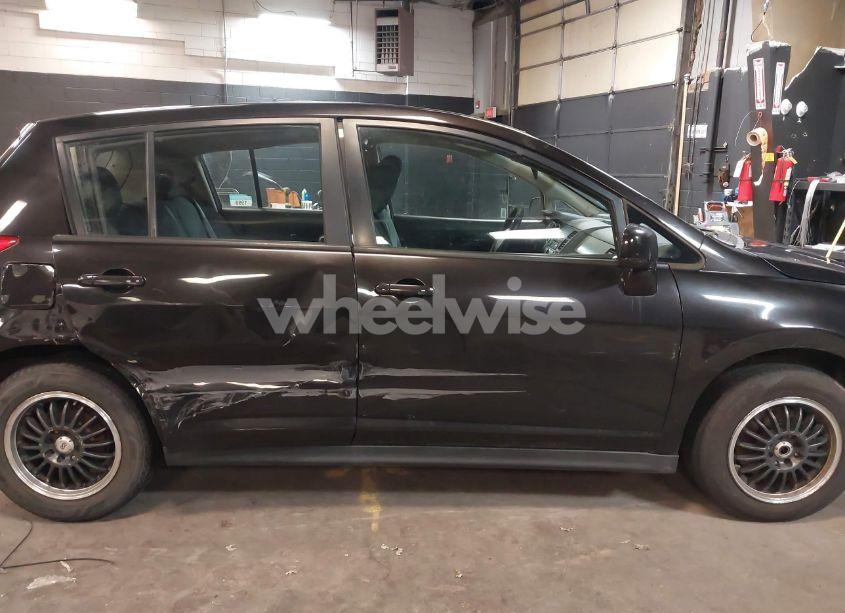 Photo 13 of 2011 Nissan Versa 1.8S (VIN 3N1BC1CPXBL497663)