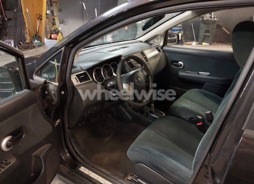 Photo 5 of 2011 Nissan Versa 1.8S (VIN 3N1BC1CPXBL497663)