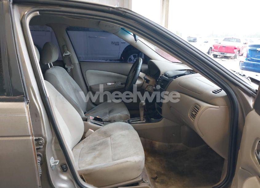 Photo 5 of 2004 Nissan Sentra 1.8S (VIN 3N1CB51D24L879177)