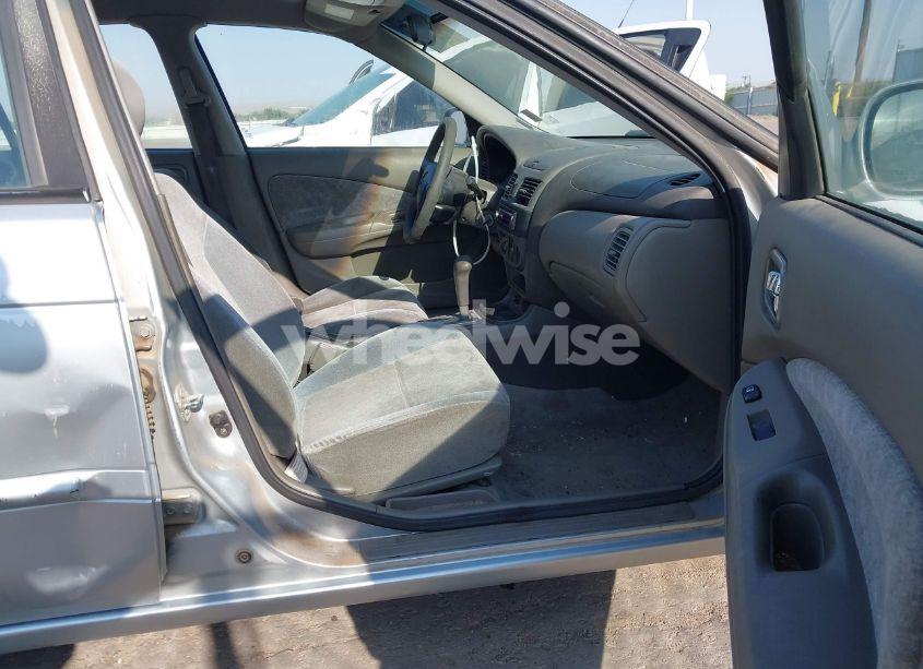 Photo 5 of 2002 Nissan Sentra GXE (VIN 3N1CB51DX2L663011)