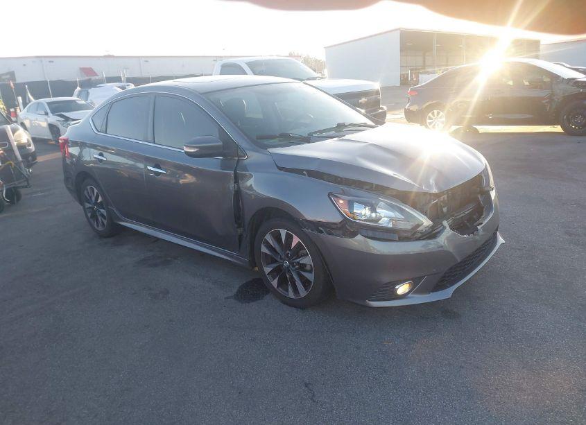 2017 Nissan Sentra SR TURBO (VIN 3N1CB7AP0HY225373) main photo