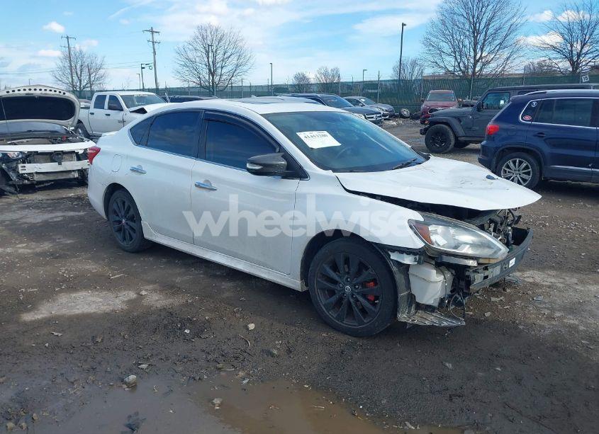2017 Nissan Sentra SR TURBO (VIN 3N1CB7AP4HY284930) main photo