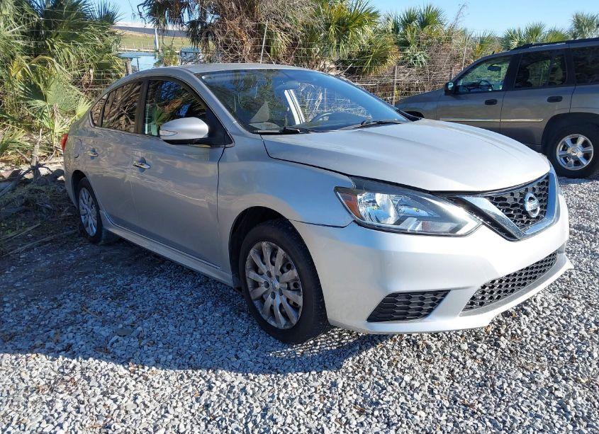 2017 Nissan Sentra SR TURBO (VIN 3N1CB7AP5HY245540) main photo