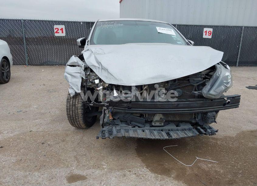 Photo 6 of 2019 Nissan Sentra SR TURBO (VIN 3N1CB7AP9KY203072)