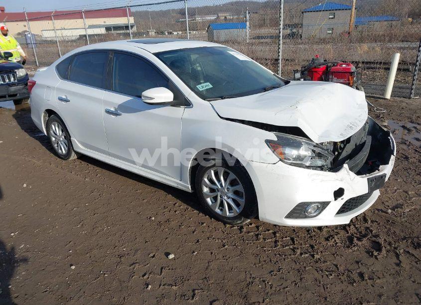 2017 Nissan Sentra SR TURBO (VIN 3N1CB7APXHY226112) main photo