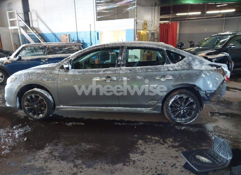 Photo 14 of 2017 Nissan Sentra (VIN 3N1CB7APXHY301570)