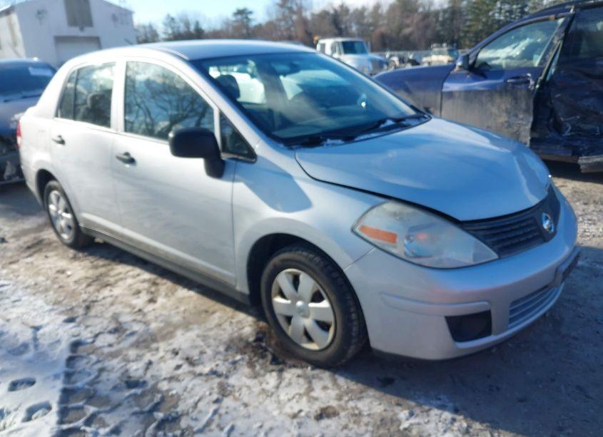 2009 Nissan Versa 1.6 (VIN 3N1CC11E29L468075) main photo