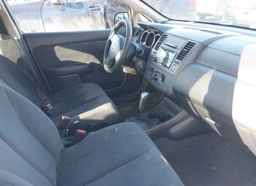 Photo 5 of 2009 Nissan Versa 1.6 (VIN 3N1CC11E29L468075)