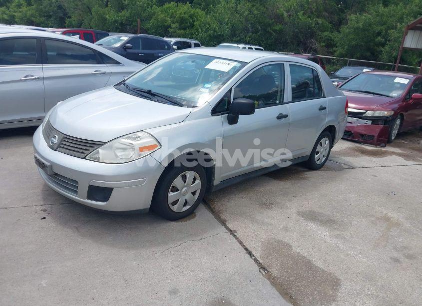 Photo 2 of 2011 Nissan Versa 1.6 (VIN 3N1CC1AP1BL371991)