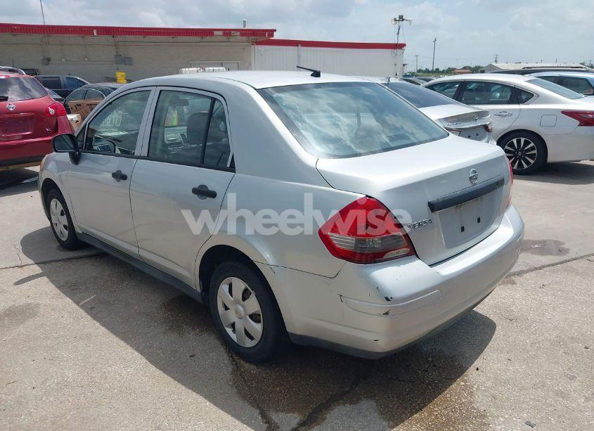 Photo 3 of 2011 Nissan Versa 1.6 (VIN 3N1CC1AP1BL371991)