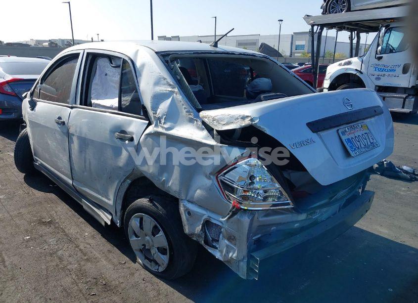 Photo 3 of 2011 Nissan Versa 1.6 (VIN 3N1CC1AP1BL419246)