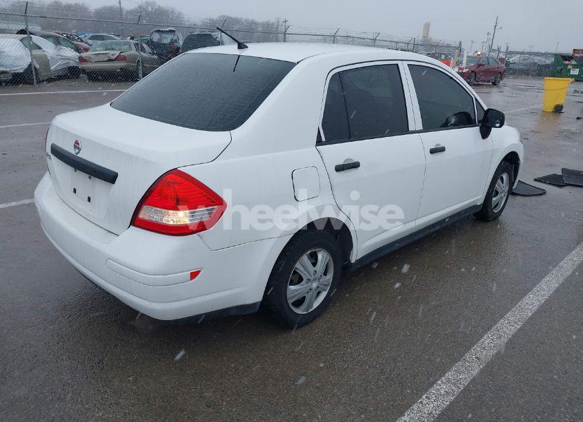 Photo 4 of 2011 Nissan Versa 1.6 (VIN 3N1CC1AP2BL394003)