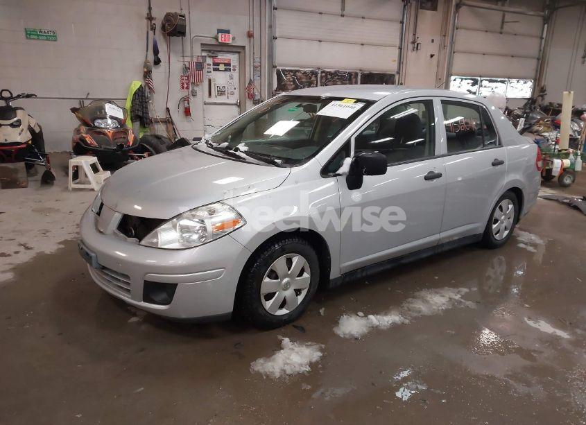 Photo 2 of 2010 Nissan Versa 1.6 BASE (VIN 3N1CC1AP3AL380349)