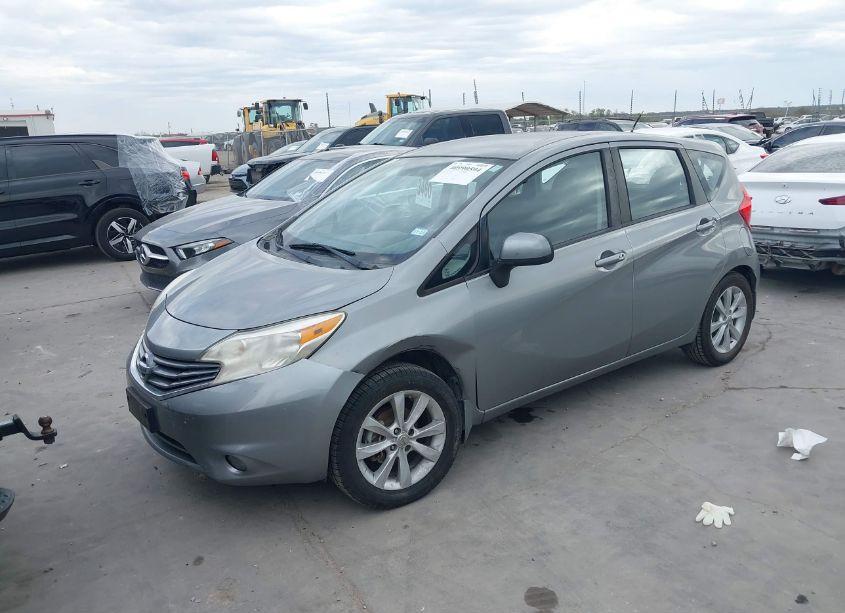 Photo 2 of 2014 Nissan Versa NOTE SV (VIN 3N1CE2CP0EL372566)
