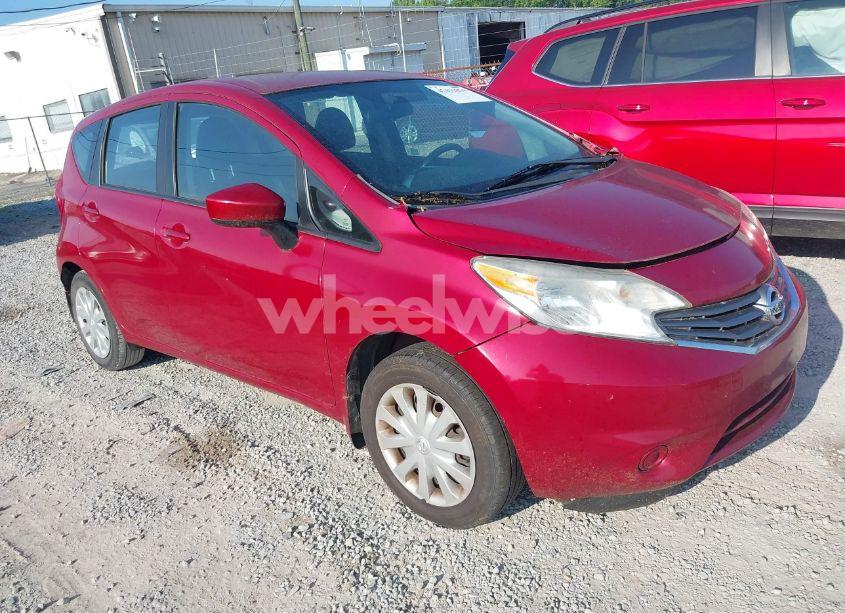 2015 Nissan Versa NOTE SV (VIN 3N1CE2CP0FL372200) main photo