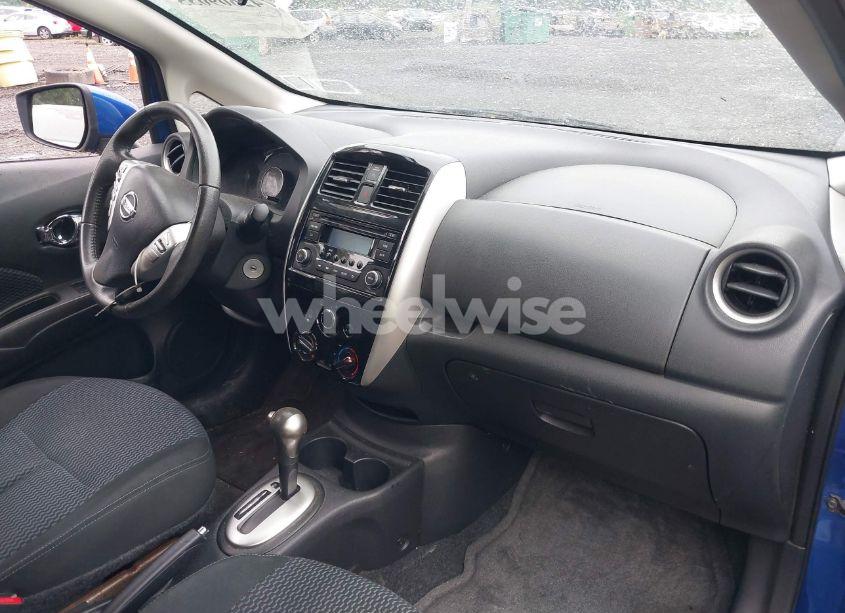 Photo 5 of 2015 Nissan Versa NOTE S (SR)/S PLUS/SL/SR/SV (VIN 3N1CE2CP0FL380958)