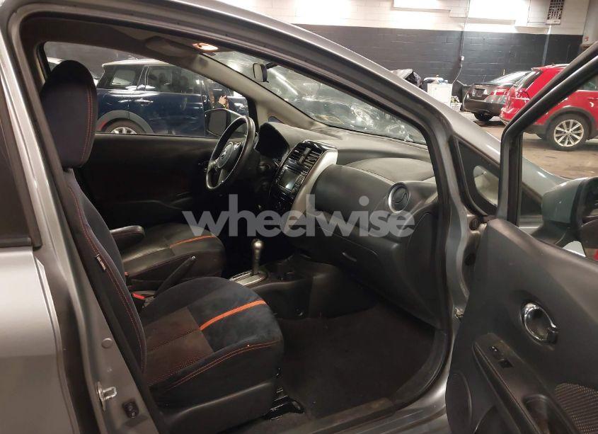 Photo 5 of 2015 Nissan Versa NOTE SR (VIN 3N1CE2CP0FL400447)