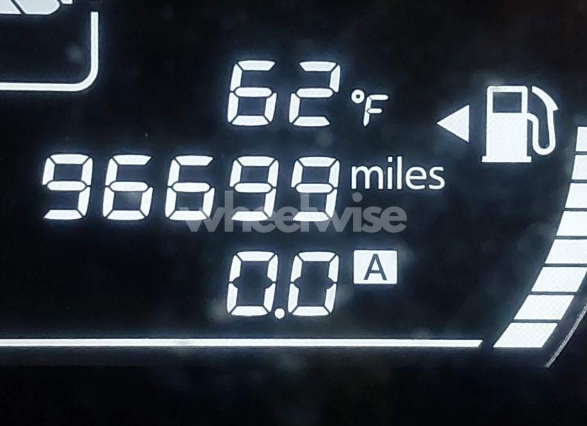 Photo 7 of 2015 Nissan Versa NOTE SR (VIN 3N1CE2CP0FL400447)